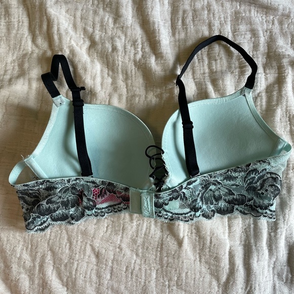 Lasenza Bra - Picture 2 of 4